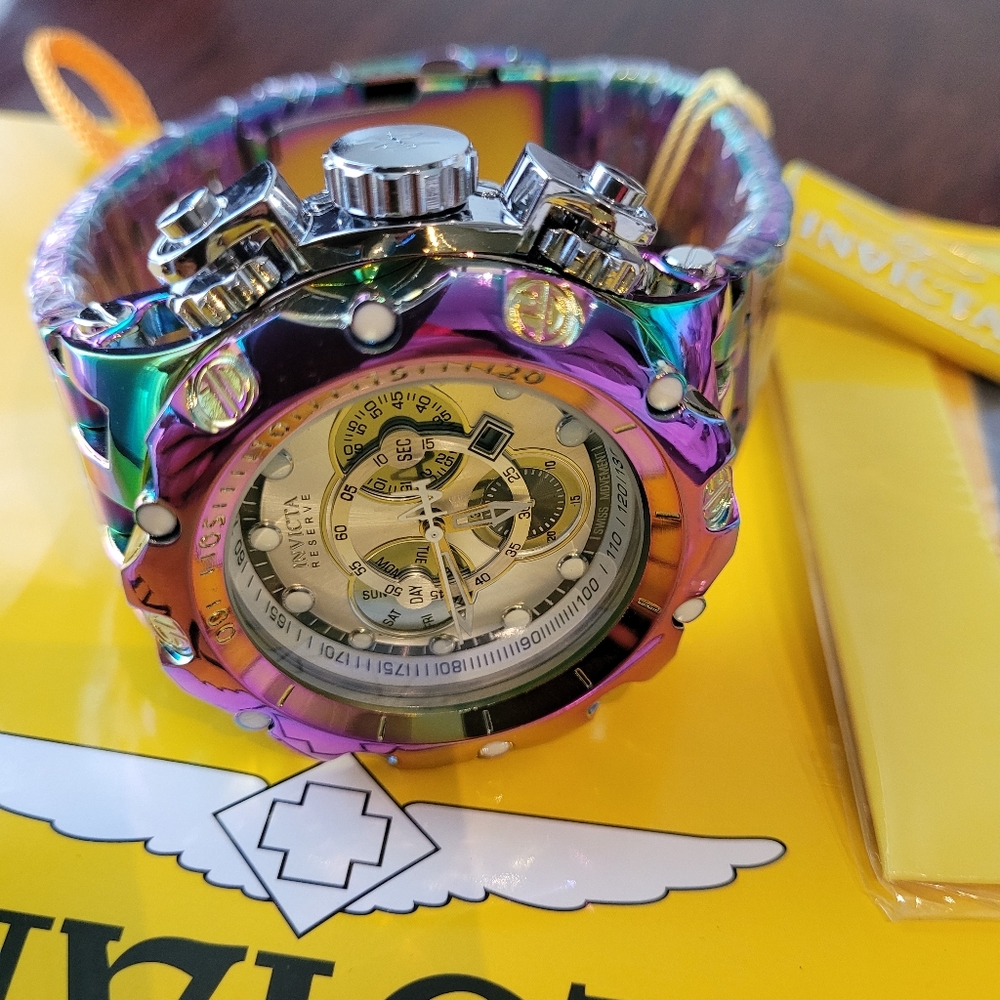 Brand New Invicta Pro Diver Men's 55mm Watch With Invicta Protective Hard Case